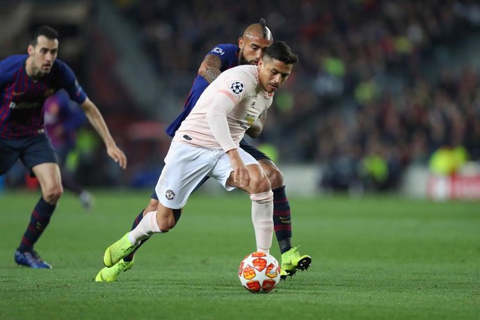 FOOTBALL - UEFA CHAMPIONS LEAGUE - FC BARCELONA v MANCHESTER UNITED