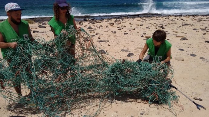 WWF desarrollará acciones para sensibilizar sobre la contaminación del plástico en el archipiélago Chinijo