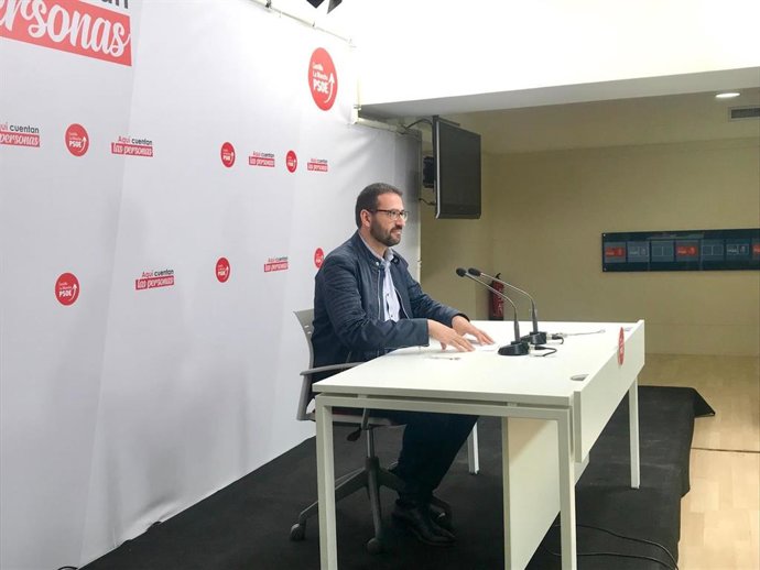 PSOE CLM, sobre dimisión de Molina: "Está bien que quien ha liderado una estrategia equivocada asuma su responsabilidad"