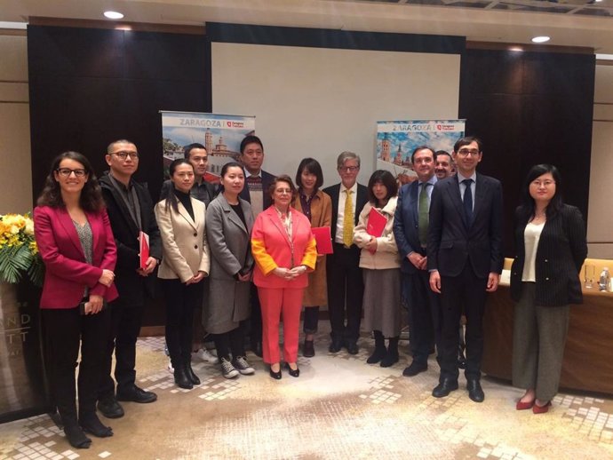Zaragoza despierta el interés de una docena de touroperadores chinos en Shanghái