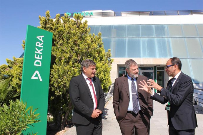 Fwd: Artículos Empresas Alemanas En El Pta