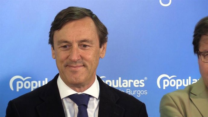 28A.- Hernando llama a Cs y Vox el "centro derecha inútil" y lamenta que sus votos en el Senado vayan "a la basura"