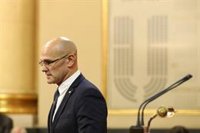 Romeva lamenta que el "autoritarismo vuelva a ganar la democracia" después de que el Senado lo suspenda como senador