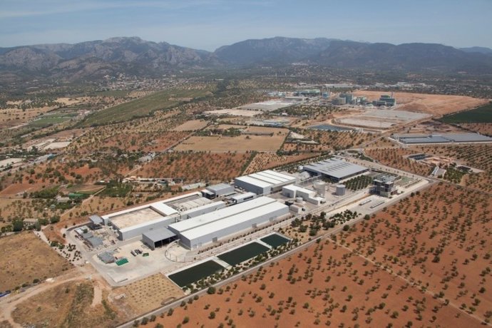 Successos.- Desallotgen sense incidents a un grup d'alumnes després d'una avaria al tren de visites del Parc de Tecnologies