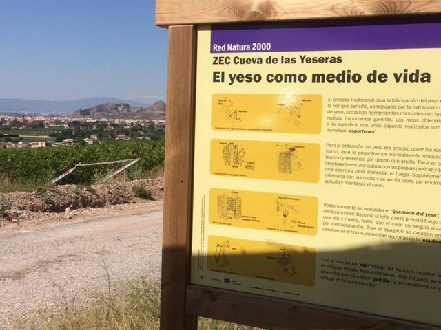 Ecologistas en Acción exige la paralización y replanteo de una LAT en Santomera