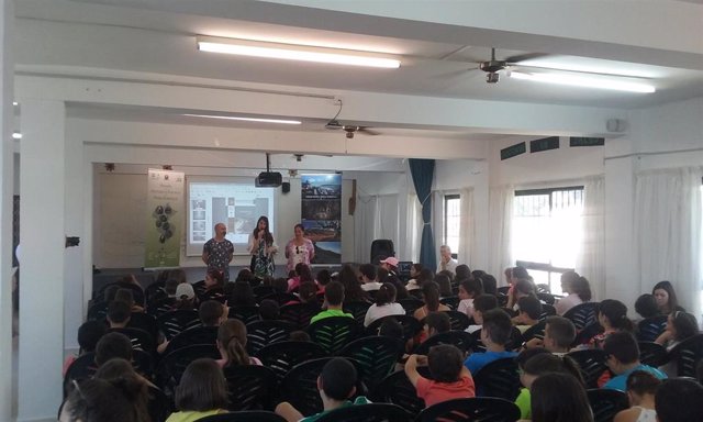 Córdoba.- Educación.- La Junta celebra con los niños de la Subbética la Semana de los Geoparques