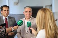 Bendodo prevé que Maeztu y López continúen al frente del Defensor del Pueblo y la Cámara de Cuentas