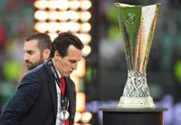 Emery: "El entrenador vive de las victorias y también de las derrotas"