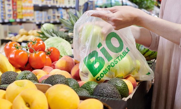 Lidl elimina las bolsas de plástico para fruta y verdura en Baleares y ofrece bolsas 100% biocompostables