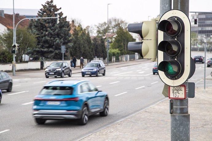 Economía/Motor.- Audi lanza en Europa su servicio de información de semáforos Audi Traffic Light Information