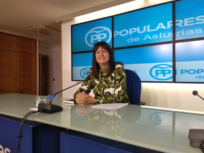 Susana López Ares en rueda de prensa.