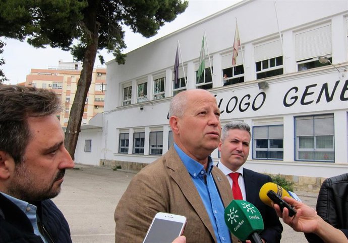 Educación.-Junta destaca "fantástica respuesta del profesorado" al Programa de Refuerzo, con plazo ampliado hasta el 13