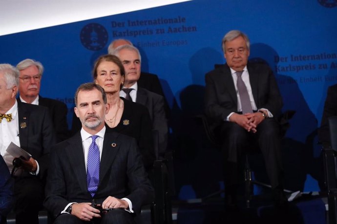 El Rey Felipe VI asiste a la ceremonia de entrega del 'Premio Internacional Carlomagno de Aquisgrán' 2019 en Aquisgrán