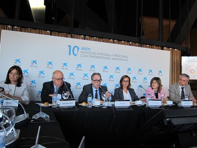 Zaragoza.- 'la Caixa' acompaña a 3.628 personas en el final de su vida y 3.238 familiares