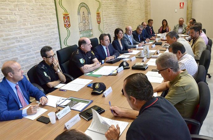 Sevilla.-Más de 374 efectivos, en la campaña del Infoca en la provincia, que contará con un dron nocturno de vigilancia