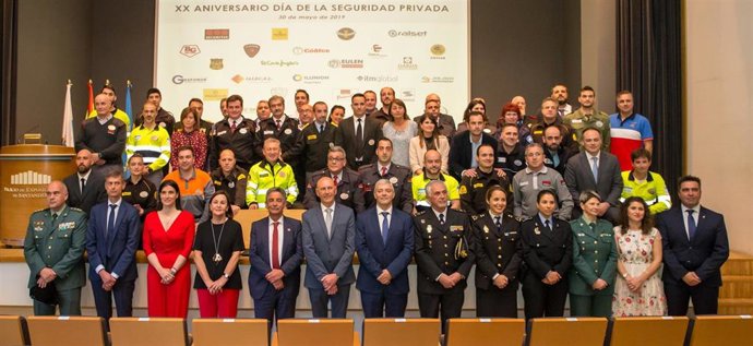 Echevarría y Revilla coinciden en que la seguridad es "el activo más importante que tenemos": sin ella "no hay libertad"