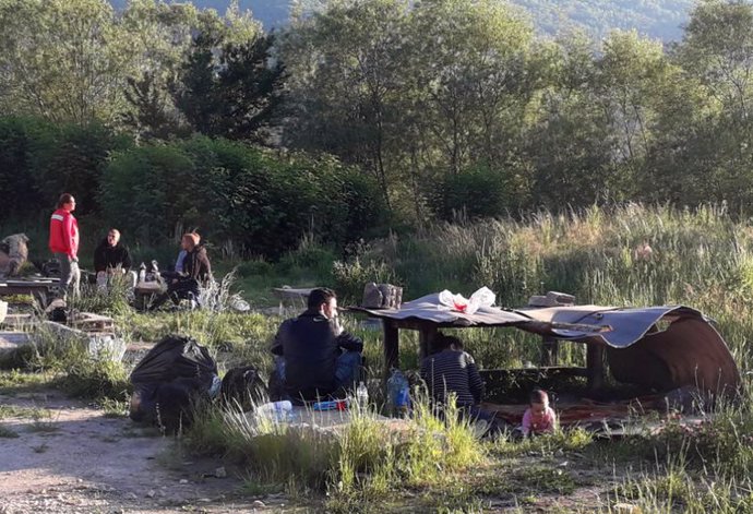 Bosnia.- Cruz Roja alerta de las terribles condiciones de miles de migrantes y refugiados atrapados en Bosnia