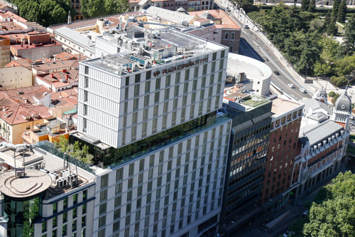 Continúan las obras del edificio España en Madrid, que alojará al hotel Riu Plaza España y a un centro comercial