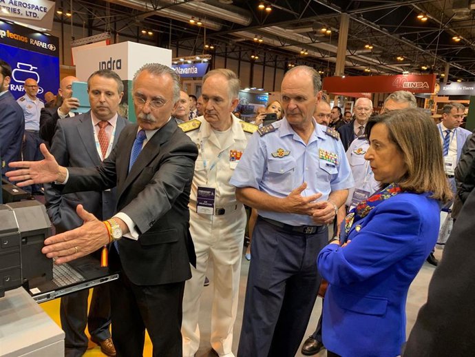 Tecnobit entrega al Ejército del Aire las nuevas pantallas de vuelo que incorporarán los cazas F-18