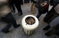 Epidemiólogos reclaman que se prohíba fumar en lugares públicos y privados como parques, estadios deportivos y playas