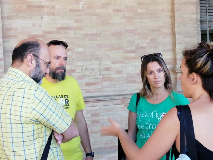 Sevilla.- Padres presentan "unas 30 denuncias" ante Inspección de Trabajo por altas temperaturas en aulas escolares