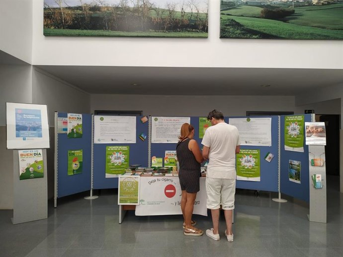 Hospitales de la Agencia Sanitaria Alto Guadalquivir promocionan la vida saludable sin tabaco en la 'Semana sin Humo'
