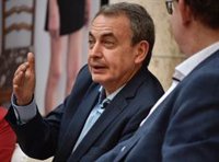 Las actas de ETA revelan que Zapatero informó al mediador de que Francia preparaba un golpe importante contra la banda