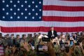 Trump impondrá en junio aranceles del 5% sobre las importaciones desde México