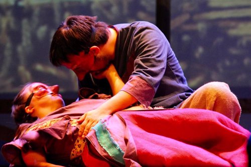 Músicos y actores chilenos con síndrome de Down interpretan mañana en Madrid una adaptación de 'Romeo y Julieta'