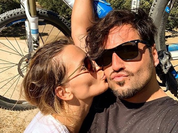 David Bustamante disfruta de una tarde de entreno con la mejor compañía posible