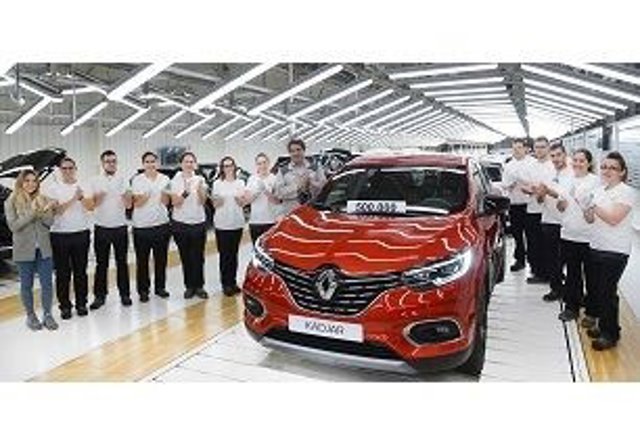 Un Kadjar con destino a Italia, unidad 500.000 desde que comenzó la producción de este vehículo en 2015