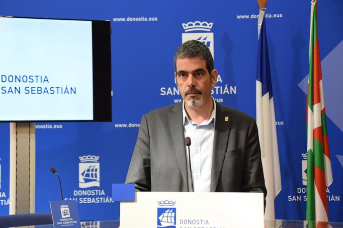 26M.- Goia (PNV) cree que Sémper debería "ser consciente" de que el interés que suscita es por ser "díscolo" en el PP