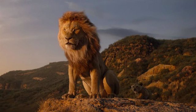 El remake de El Rey León no es "ni acción real ni animación" según Jon Favreau