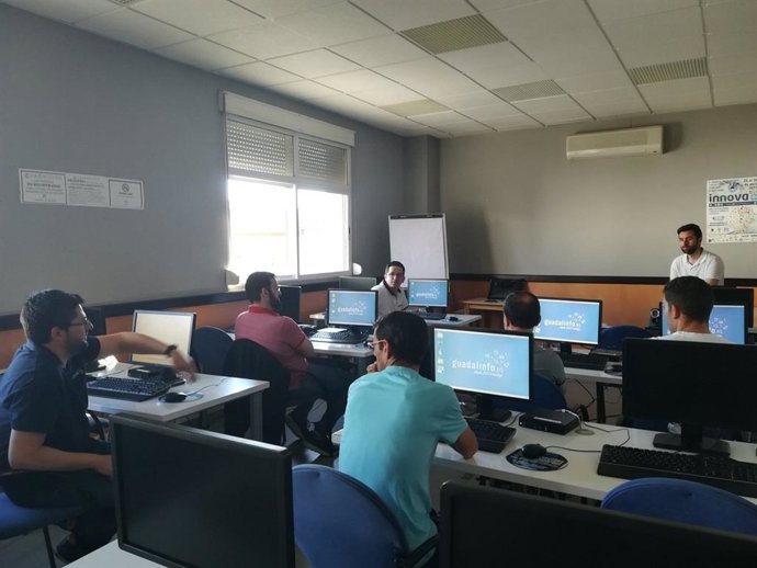 Agentes Guadalinfo de las ocho provincias se inician o amplían conocimientos como formadores en diseño e impresión 3D