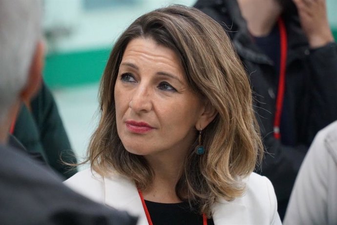 Yolanda Díaz demanda que las administraciones garanticen el mantenimiento de los empleos de la plantilla de Vulcano