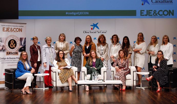 Sector público, comercio y educación, líderes en fomento de diversidad y participación femenina en puestos directivos