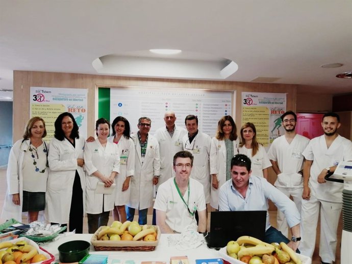 Sevilla.- Uno de cada dos fumadores abandona el hábito a los 6 meses en la Unidad de Tabaquismo del Hospital Macarena