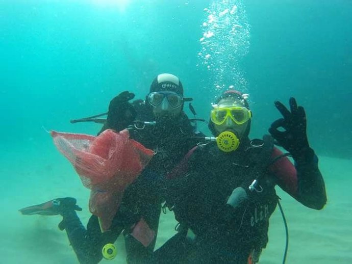Buceadores voluntarios limpiarán el fondo marino en 30 puntos litorales de España, América y África el 14 y 15 de junio