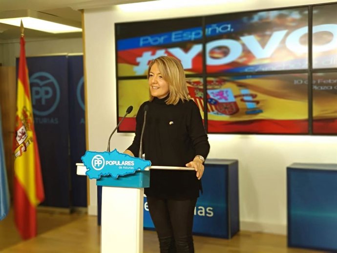La candidata del PP a la Presidencia del Principado, Teresa Mallada, en rueda de