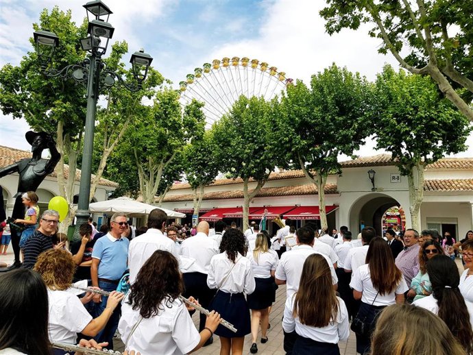 Pasacalles en la feria de Albacete