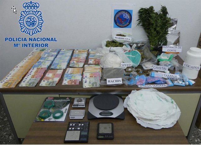 Sucesos.- Desarticulado en Menorca un grupo criminal dedicado al tráfico de drogaS