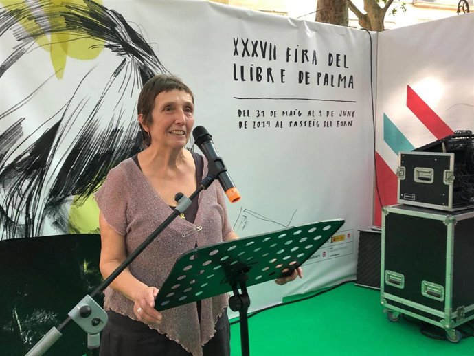 Abey destaca en el pregón de la Feria del Libro de Palma la importancia de la transmisión del gusto por la lectura