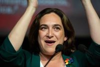Ada Colau: "En ningún caso iniciaré una negociación para un acuerdo con Valls o Artadi"
