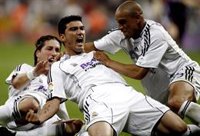 El mundo del fútbol, "destrozado" y "hundido" por el fallecimiento de José Antonio Reyes