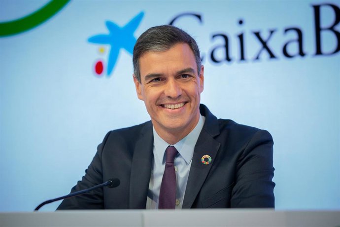 Clausura de la XXXV Reunión del Círculo de Economía con su presidente, Juan José Brugera, y el presidente del Gobierno en funciones, Pedro Sánchez