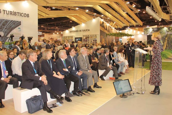 La temporada de trenes turísticos gallegos arranca el sábado con la novedad de una ruta sobre los Caminos de Santiago