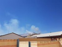 Apagado el incendio del cerro del Tío Pedrillo de Puertollano que ha causado el desalojo de cuatro viviendas