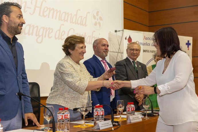 Real agradece la labor "solidaria, generosa y altruista" de los donantes cántabros