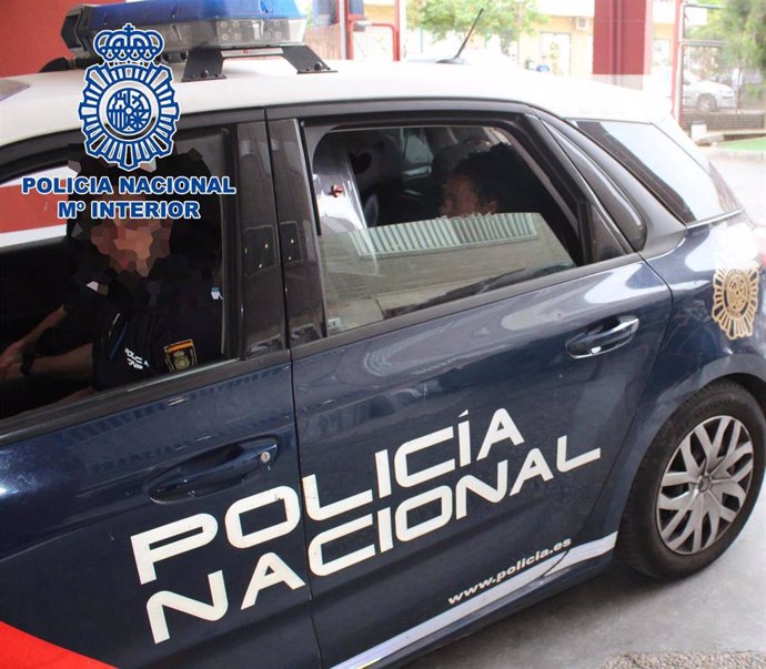Almería.- Sucesos.- Detenida una mujer en El Ejido acusada de provocar cortes a una compañera de trabajo con un vaso
