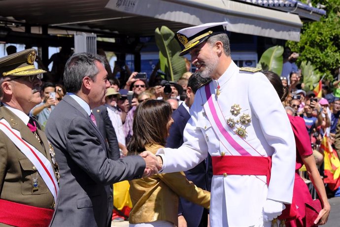 Sevilla.- Gobierno local valora el dispositivo municipal por el Día de las Fuerzas Armadas y concierto de Alejandro Sanz